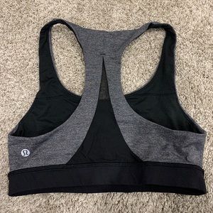 Lululemon sports bra
